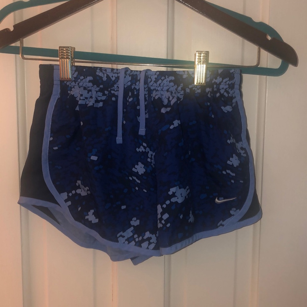Blue Nike Athletic Shorts Girls Medium🌀💙